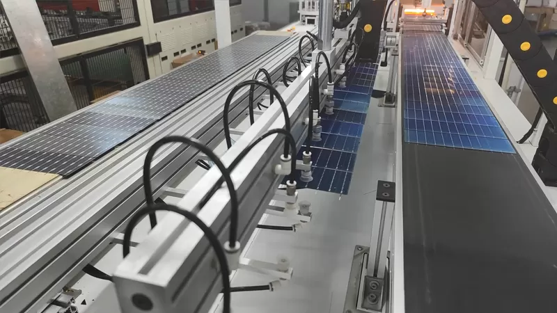 Productiona Solar Paneles